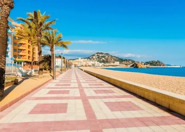 Apartment In Blanes With 2 Bedrooms